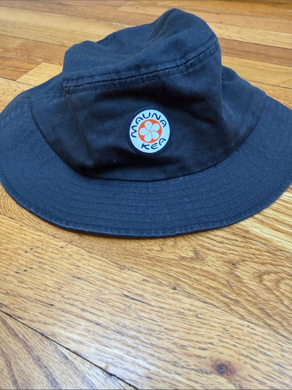 Mauna Kea - Men's Navy Bucket Hat